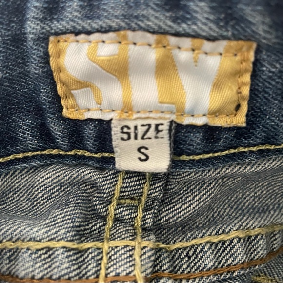 Jean shorts - Picture 3 of 9